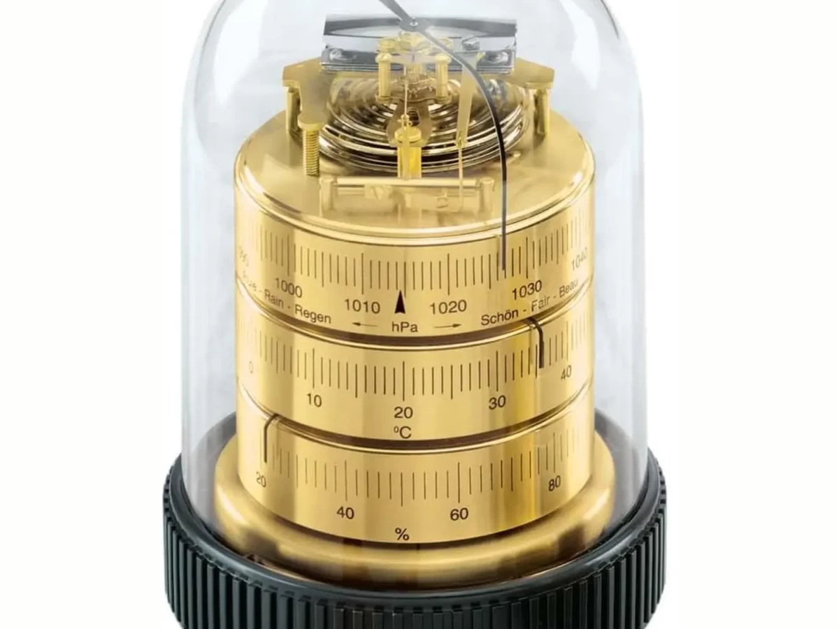 https://crondallweather.co.uk/WP/wp-content/uploads/2020/11/barigo-brass-barometer-1200x900.webp